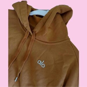 Alo hoodie